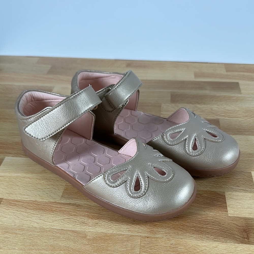 Stylish Kids Shoes in Metallic Pearl